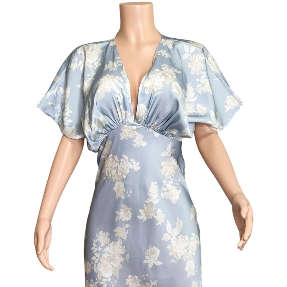 BHLDN Leila Blue Floral Maxi Dress 4 Deep V Flutter Sleeve Bridal Guest Shower - Picture 3 of 16